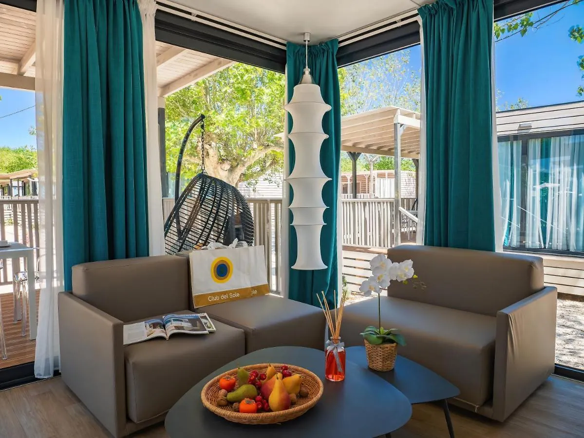 Club Del Sole Romagna Family Resort Риччоне 4*,  Италия