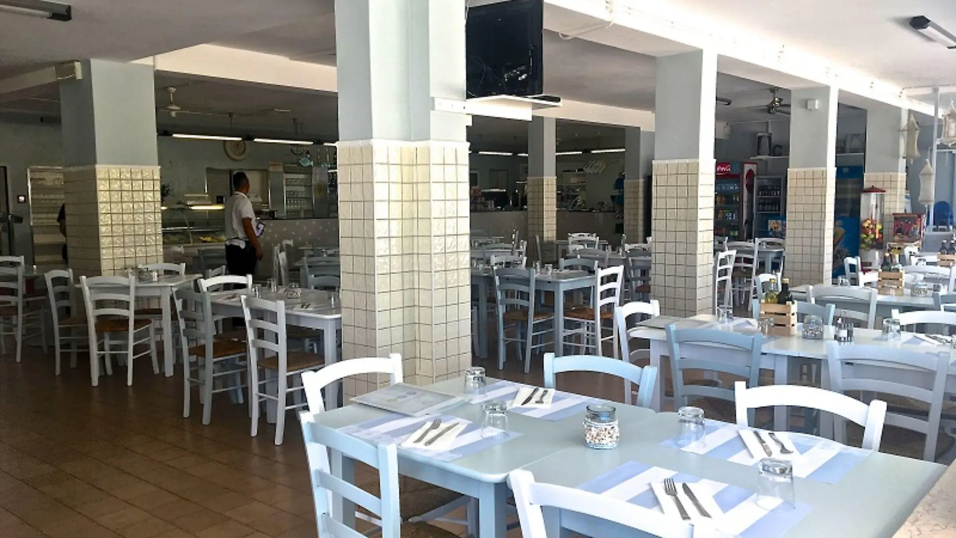 **** База отдыха Club Del Sole Romagna Family Resort Риччоне Италия