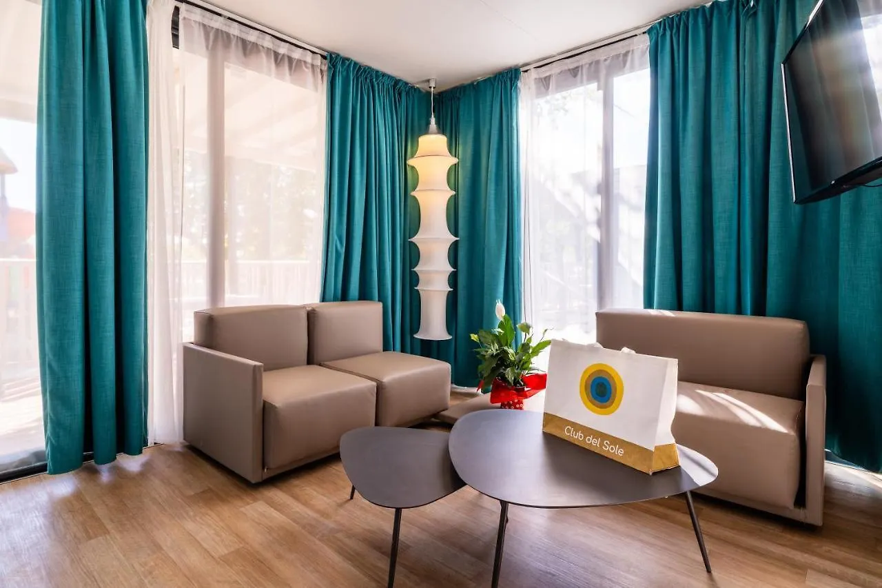 Club Del Sole Romagna Family Resort Риччоне