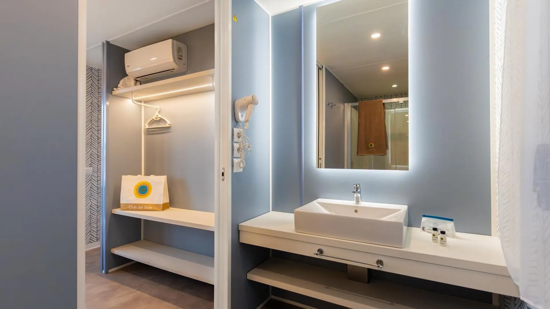 Club Del Sole Romagna Family Resort Риччоне